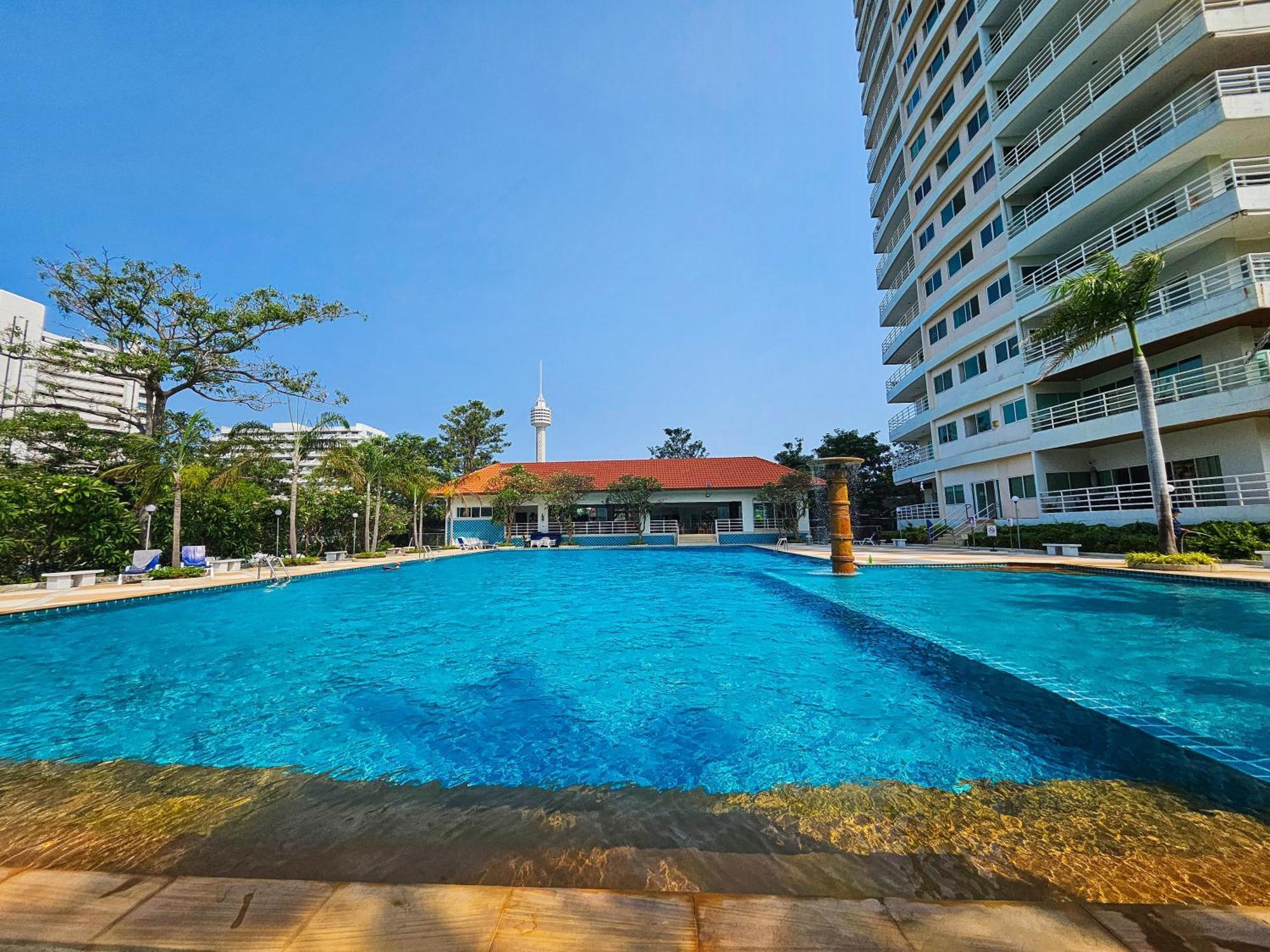 View Talay 5 Jomtien Beachfront Pattaya Luaran gambar