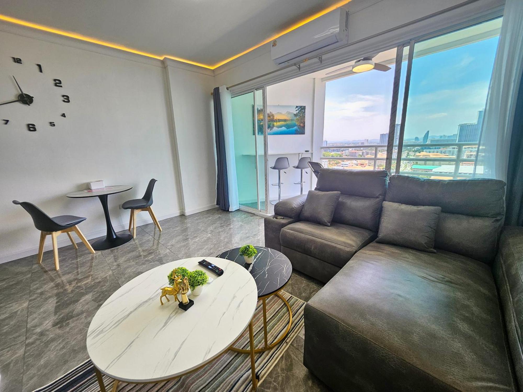 View Talay 5 Jomtien Beachfront Pattaya Luaran gambar
